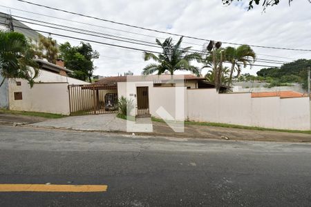 Casa à venda com 202m², 3 quartos e 4 vagasFachada