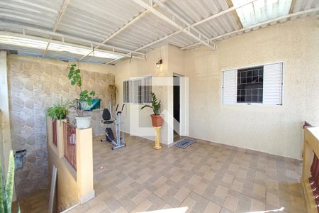 Casa à venda com 303m², 3 quartos e 5 vagasTerraço do Prédio