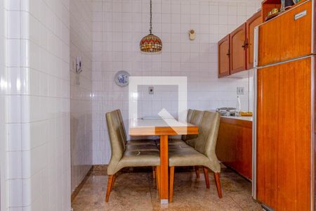 Apartamento à venda com 213m², 3 quartos e 2 vagas