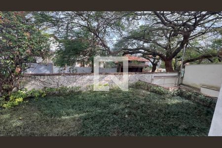 Casa à venda com 330m², 3 quartos e 3 vagas Casa à venda com 330m², 3 quartos e 3 vagasJardim