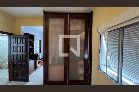 Casa à venda com 330m², 3 quartos e 3 vagas Casa à venda com 330m², 3 quartos e 3 vagasSuite