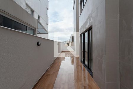 Apartamento à venda com 119m², 3 quartos e 2 vagas Apartamento à venda com 119m², 3 quartos e 2 vagasÁrea Privativa