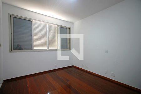 Apartamento à venda com 410m², 6 quartos e 2 vagasQuarto 3