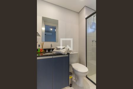 Banheiro de kitnet/studio para alugar com 1 quarto, 25m² em Perdizes, São Paulo