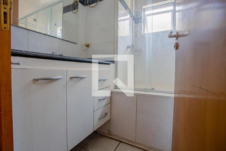 Casa à venda com 165m², 3 quartos e 2 vagas