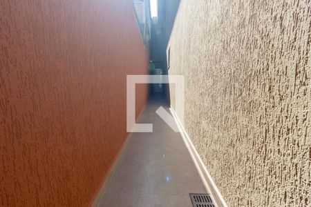 Casa para alugar com 200m², 3 quartos e 2 vagas Casa para alugar com 200m², 3 quartos e 2 vagasCorredor