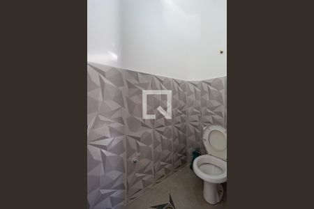 Casa para alugar com 200m², 3 quartos e 2 vagas Casa para alugar com 200m², 3 quartos e 2 vagasBanheiro - Área de Serviço