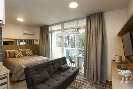 Sala de kitnet/studio para alugar com 1 quarto, 35m² em Real Parque, São Paulo
