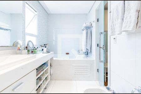 Apartamento à venda com 216m², 3 quartos e 4 vagas