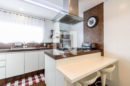 Apartamento à venda com 216m², 3 quartos e 4 vagas