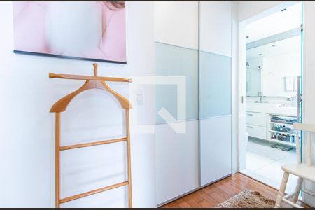 Apartamento à venda com 216m², 3 quartos e 4 vagas