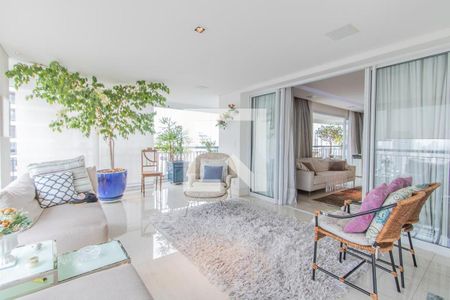 Apartamento à venda com 216m², 3 quartos e 4 vagas