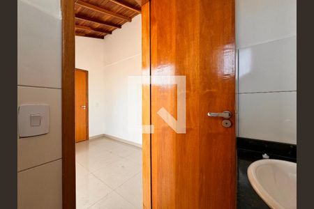 Apartamento à venda com 89m², 2 quartos e 1 vaga Apartamento à venda com 89m², 2 quartos e 1 vagaBanheiro de serviço
