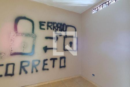 Casa à venda com 116m², 4 quartos e 1 vaga