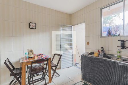 Casa à venda com 116m², 4 quartos e 1 vaga