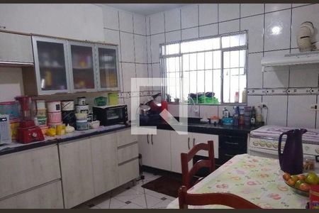 Casa à venda com 120m², 2 quartos e 2 vagas