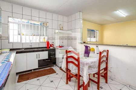 Casa à venda com 120m², 2 quartos e 2 vagas