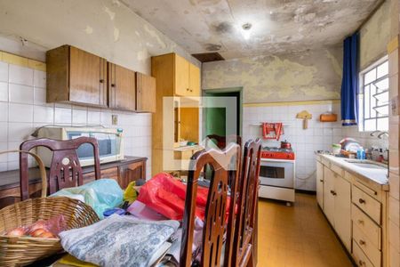 Casa à venda com 209m², 2 quartos e sem vaga