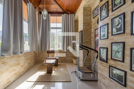 Casa à venda com 430m², 3 quartos e 3 vagas