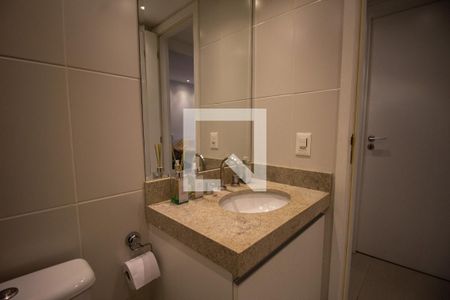 Apartamento à venda com 140m², 3 quartos e 2 vagas Apartamento à venda com 140m², 3 quartos e 2 vagasBanheiro Social