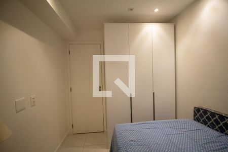 Apartamento à venda com 140m², 3 quartos e 2 vagas Apartamento à venda com 140m², 3 quartos e 2 vagasQuarto