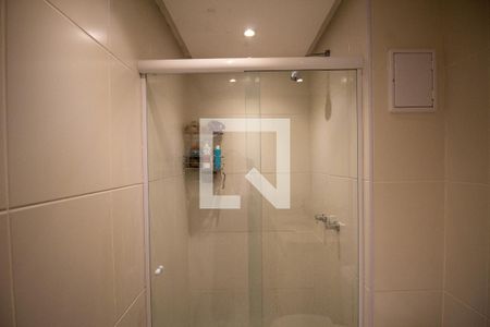 Apartamento à venda com 140m², 3 quartos e 2 vagas Apartamento à venda com 140m², 3 quartos e 2 vagasBanheiro da Suíte