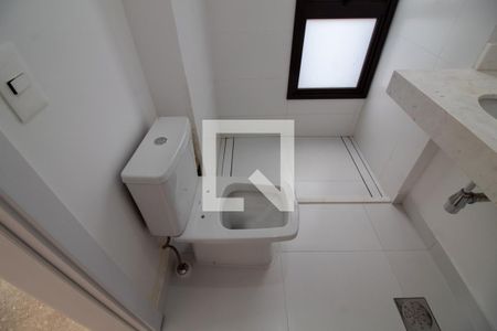 Casa à venda com 416m², 3 quartos e 2 vagas Casa à venda com 416m², 3 quartos e 2 vagasBanheiro da Suíte 2