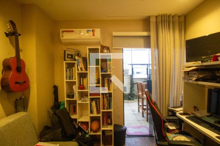 Apartamento à venda com 205m², 4 quartos e 2 vagas Apartamento à venda com 205m², 4 quartos e 2 vagasQuarto 1