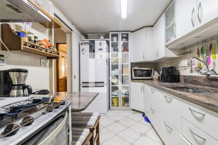 Casa à venda com 210m², 3 quartos e 2 vagasCozinha