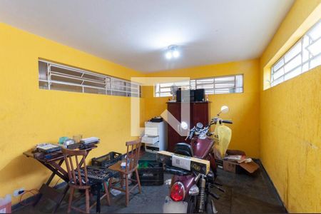 Casa à venda com 136m², 3 quartos e 4 vagas