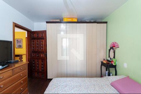 Casa à venda com 136m², 3 quartos e 4 vagas