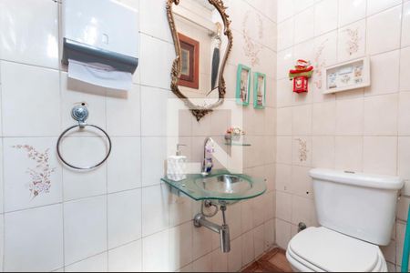 Casa à venda com 136m², 3 quartos e 4 vagas