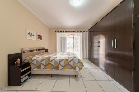 Casa à venda com 165m², 3 quartos e 2 vagas