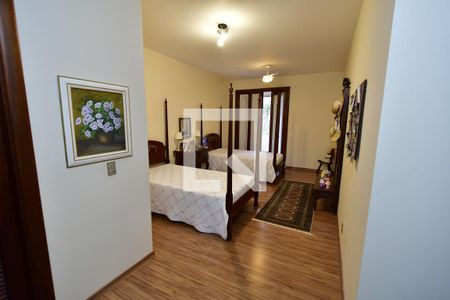 Casa à venda com 986m², 7 quartos e 10 vagasQuarto 2 - Suíte