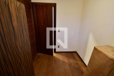 Casa à venda com 986m², 7 quartos e 10 vagasQuarto de Serviço 3