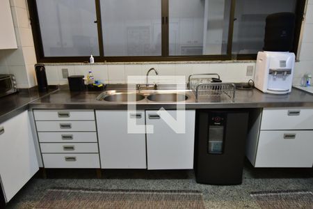 Casa à venda com 986m², 7 quartos e 10 vagasCozinha