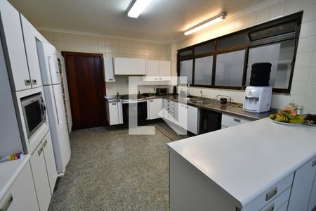 Casa à venda com 986m², 7 quartos e 10 vagasCozinha