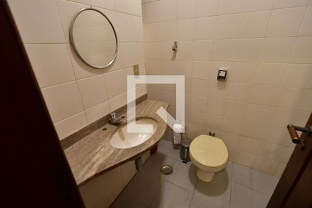 Casa à venda com 986m², 7 quartos e 10 vagasBanheiro de serviço