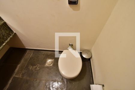 Casa à venda com 986m², 7 quartos e 10 vagasBanheiro de serviço 1 - Suíte