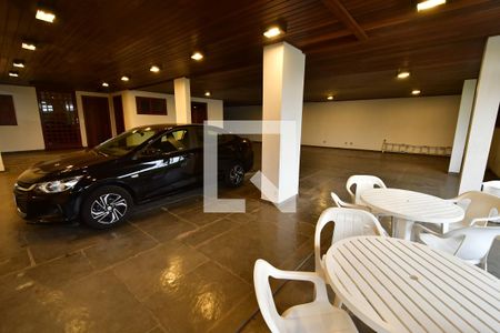 Casa à venda com 986m², 7 quartos e 10 vagasSalão / Garagem