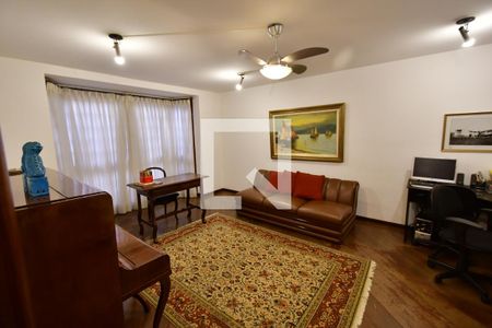 Casa à venda com 986m², 7 quartos e 10 vagasSala - Escritório