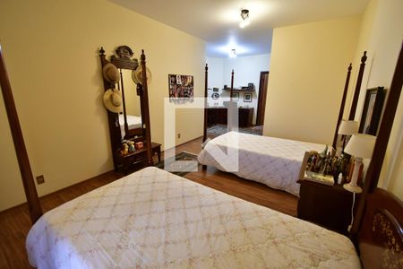 Casa à venda com 986m², 7 quartos e 10 vagasQuarto 2 - Suíte