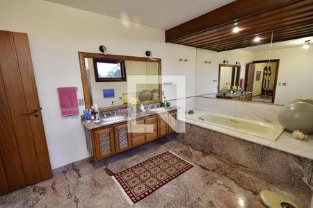 Casa à venda com 986m², 7 quartos e 10 vagasBanheiro 2 - Suíte