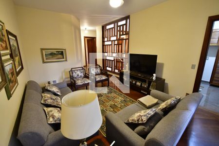 Casa à venda com 986m², 7 quartos e 10 vagasSala 2 TV