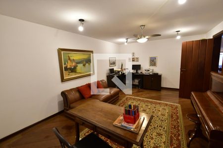 Casa à venda com 986m², 7 quartos e 10 vagasSala - Escritório