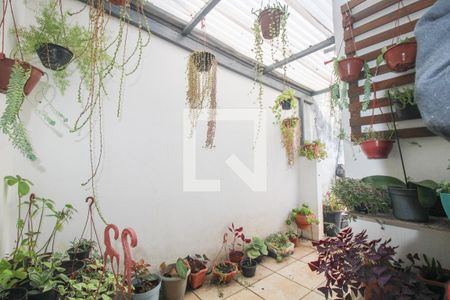 Casa à venda com 176m², 3 quartos e 1 vaga Casa à venda com 176m², 3 quartos e 1 vagaQuintal