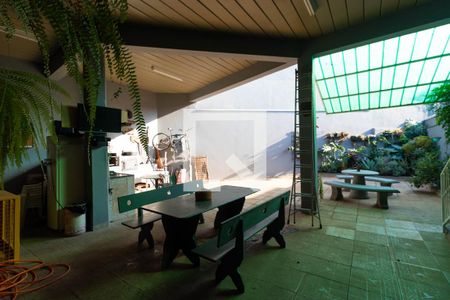 Casa à venda com 482m², 3 quartos e 4 vagas Casa à venda com 482m², 3 quartos e 4 vagasChurrasqueira