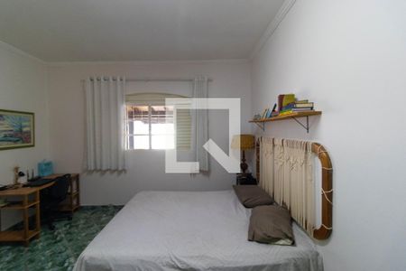 Casa à venda com 482m², 3 quartos e 4 vagas Casa à venda com 482m², 3 quartos e 4 vagasQuarto 01