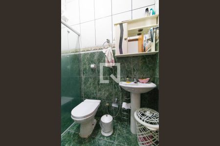 Casa à venda com 482m², 3 quartos e 4 vagas Casa à venda com 482m², 3 quartos e 4 vagasBanheiro 01