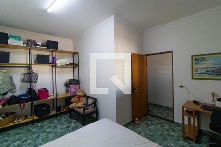 Casa à venda com 482m², 3 quartos e 4 vagas Casa à venda com 482m², 3 quartos e 4 vagasQuarto 01